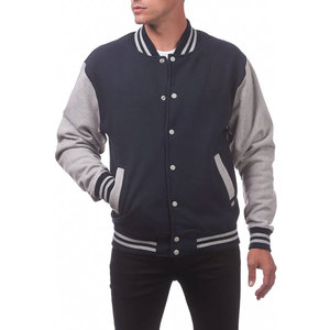 เสื้อแจ็คเก็ตวาร์ซิตี้สีดำสำหรับผู้ชาย ยี่ห้อ Econex ผลิตจากผ้าฟลีซ คอตั้ง แขนยาว ทรงลำลอง สวมใส่สบายในฤดูหนาว ระบายอากาศได้ดี มีช่องด้านหน้า - Product Image 2