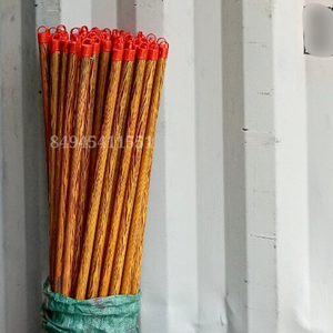 Mango de escoba de madera de eucalipto con diseño de cabeza roja, mango recto de madera de cerezo, tamaño personalizado, listo para carga a granel - Product Image 3