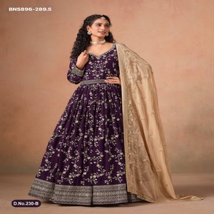 Nueva tendencia elegante en vestimenta: Vestido Anarkali de georgette sintética con bordados, con falda y dupatta, de proveedor de la India. - Product Image 1