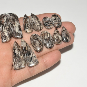 Pares de Mica Natural de Diseño |   Piedras Grises/Negras Seleccionadas a Mano |   Tamaño 15-25 mm |   100g de Plata para Fabricación de Joyería - Product Image 4