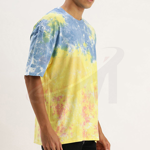 Camiseta de Manga Corta Tie Dye para Hombre, Corte Regular, Cuello Redondo, Informal, Tejida, con Patrón Amarillo, Azul y Rosa - Product Image 1