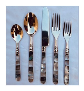 ชุดช้อนส้อมมีดราคาส่ง ด้ามจับเปลือกหอย มีดส้อมช้อนสไตล์อิตาลี สำหรับงานแต่งงาน งานเลี้ยง และงานอีเว้นท์ต่างๆ - Product Image 1