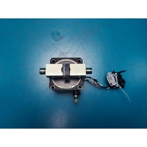 Lam Research 2300v2 Frame T/M Cylinder Assy1 d'occasion, état actuel, pièces d'équipement semi-conducteur Legacy - Product Image 2