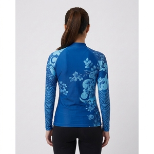 Camiseta de Compresión para Mujer con Logotipo Personalizado, Sublimación OEM, Transpirable, UPF50+, Antibacteriana, Ropa Deportiva - Product Image 5
