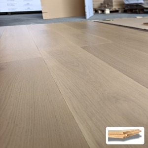 Parquet en chêne européen contrecollé 12 mm, système de pose clipsable, certifié CARB P2 JAS - Product Image 1