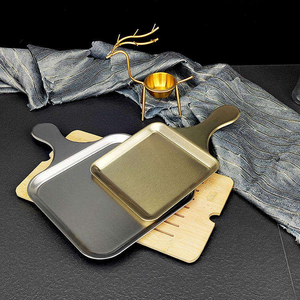 Plateau de service moderne en acier inoxydable poli, durable et écologique, avec poignée, pour steak, dessert, apéritif, plat plat, restaurant - Product Image 2