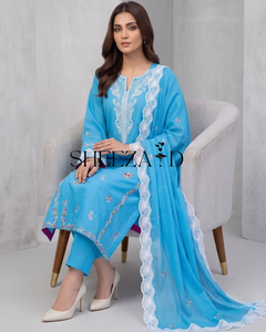 Costume en coton et mousseline de soie bleu ciel brodé en 3 pièces pour femmes |   Vêtements ethniques pakistanais traditionnels Salwar Kameez Dupatta |   SHEEZA.D - Product Image 5