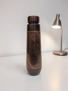 Botella Copper Vibe para uso en el hogar y fiestas, de Indian Exports International. (Cobre puro certificado) - Product Image 1