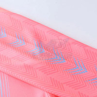 Uniformes de football en gros, design personnalisé disponible, tissu de haute qualité, séchage rapide, respirant, respectueux de l'environnement, adapté aux équipes