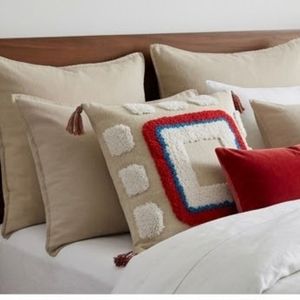 Housse de coussin géométrique tuftée carrée, style bohème, brodée, textile décoratif avec pompons, lavable et amovible - Product Image 6