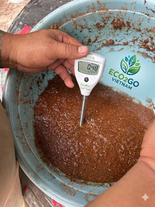 บล็อกใยมะพร้าวแบบขายส่ง ขนาด 5 กก. และ 650 กรัม คุณสมบัติรักษาความชื้นสูง ค่า EC ต่ำ พร้อมใช้งาน วัสดุปลูกคุณภาพพรีเมียม - Product Image 4