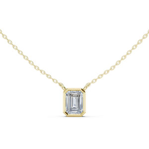 Pendentif en or jaune 14 carats avec émeraude et diamant de laboratoire pour femme |   Vêtements de soirée |   Nouveau diamant cultivé - Product Image 1