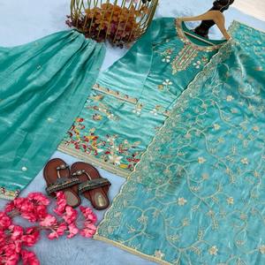 VASTRA COTTAGE Elegante Top Bordado de Faux Georgette con Plazzo y Dupatta a Juego, Completamente Cosido, Lujoso para Fiestas - Product Image 1