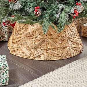 Rustic Water Hyacinth Christmas <b>Tree</b> Collar Handmade Woven Straw <b>Tree</b> Ring Base <b>Stand</b> Eco-Friendly Holiday Home Ornament Gift - Product Image 4