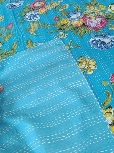 Couvre-lit imprimé floral et oiseaux, style bohème, moderne, toutes saisons, patchwork, rembourrage en coton fait main, pour usage domestique, Rajasthan - Product Image 6