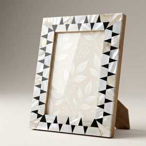 Cadre photo artisanal en nacre incrustée, forme et taille personnalisées, support d'image imprimé sur mesure pour un intérieur élégant - Product Image 3