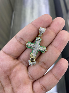 Pendentif Croix Personnalisé Sertie de Diamants Moissanite VVS, en Alliage Plaqué Or, Breloque Religieuse, Cadeau Unisexe, Bijoux Hip Hop - Product Image 3