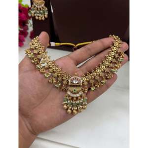 Indian Ethnic Gold Plated Zircon <b>Bridal</b> <b>Necklace</b> <b>and</b> <b>Earring</b> <b>Set</b> by Usha - Product Image 2