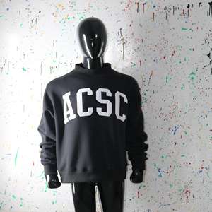 Sudadera ACSC BLACK con cuello alto, 100% BLANCA, con apliques bordados, cuello ancho, hilos finos - Product Image 2