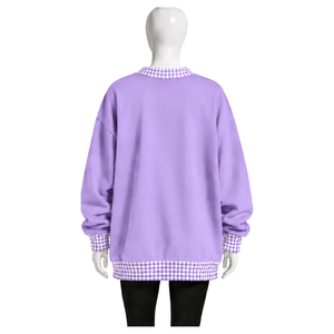Sudadera de cuello redondo para hombre, color morado claro, corte relajado, con cuello y dobladillo a cuadros, manga larga, estampado gráfico, estilo casual. - Product Image 2