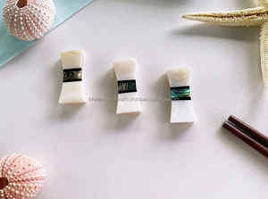 Palillos de madera de estilo japonés tradicional | Herramientas de comedor duraderas, elegantes y reutilizables para hogares, hoteles y paquetes de regalo de exportación - Product Image 5