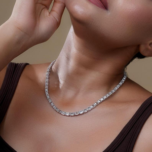 Collar de tenis con moissanita estilo baguette, joyería de plata brillante con diseño de diamante, elegante y atemporal para mujeres y hombres. - Product Image 6