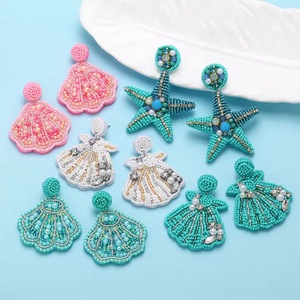 Pendientes románticos para mujer, cuentas de cristal, perlas de imitación, color blanco dorado, engaste clásico para boda, 61mm de longitud - Product Image 4