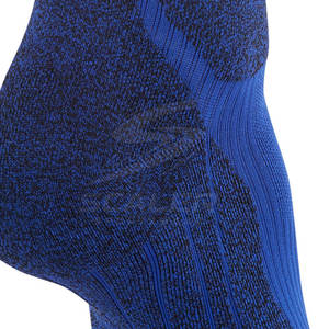 Chaussettes de sport hautement élastiques conçues pour l'entraînement en salle de sport, la course à pied et un confort amélioré lors de la tenue prolongée. - Product Image 5