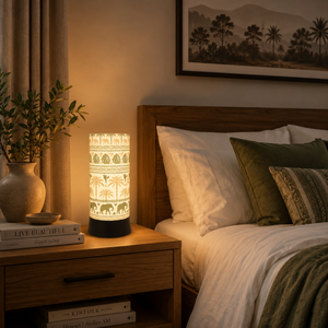 Lámpara de Mesa Moderna con Estampado de Elefante Tropical y Pantalla de Lino |   Lámpara de Noche Decorativa para Mesa de Noche |   Luz Ambiental para Sala de Estar y Dormitorio - Product Image 5
