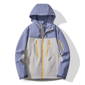 Chaqueta Softshell para Mujer al por Mayor en Color Personalizado, Abrigo de Invierno con Capucha de Primera Calidad, con Múltiples Bolsillos y Diseño Elegante - Product Image 6