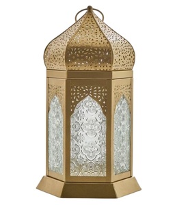 Farol Decorativo Colgante para el Hogar, de Acero Inoxidable y Vidrio, con Acabado Dorado Personalizado - Product Image 4