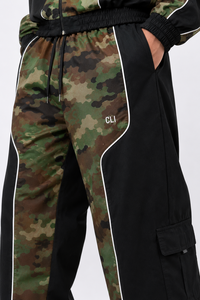 Trendy <b>Camouflage</b> Custom Sublimation Windbreaker Retro Color Block Full Zip Jacket & Contrast Piping Joggers 2-Piece <b>Tracksuit</b> - Product Image 4
