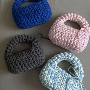 Sac demi-lune au crochet avec breloque fleur, fait main, mignon, pour usage quotidien, imperméable, écologique, léger, avec bandoulière - Product Image 4
