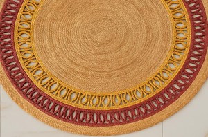 Tapis rond en jute tressé à la main, style bohème naturel, décoration rustique chic pour salon et chambre. - Product Image 3