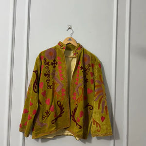 Blouson court en velours marron brodé Suzani, tricoté, respirant, fait main, style bohème, taille unique, pour l'hiver - Product Image 1