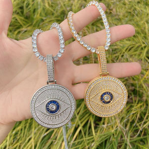 Colgante de Medallón con Foto Personalizada de Diamante Cultivado en Laboratorio, Chapado en Oro y Plata, Certificado por IGI, para Regalo de Boda - Product Image 2