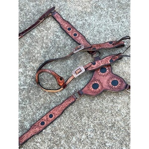 Más vendidos Horse Headstall Breast Collar Set Tack Cuero de vaca cuero genuino logotipo personalizado productos occidentales de temporada - Product Image 1