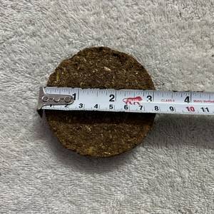 <b>Cow</b> Dung Cake 100% Sun Dried Handmade Natural For Hawan Yagya Rituals Eco Friendly Product and also use for Organic Farming. - Product Image 3