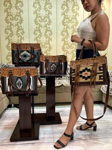 Nuevo 2024 diseñador de lujo a mano Tooled Saddle manta borla bolso de mano de alta calidad de cuero genuino bolsos de hombro cruzados para mujer - Product Image 4