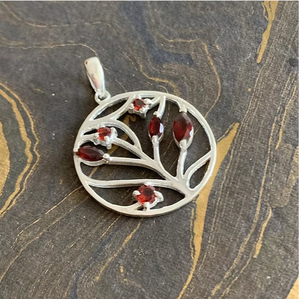Pendentif vintage en argent 925 fait main avec motif d'arbre et pierre précieuse grenat, pour un usage quotidien, bijoux unisexes - Product Image 2