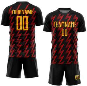 Ensemble d'uniformes de football personnalisés par sublimation, motif éclair noir et or, séchage rapide, OEM ODM, tenue d'équipe pour adultes, kit maillot 2026 - Product Image 4
