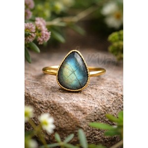 Anillo de Latón Chapado en Oro con Labradorita Natural, Forma de Pera, Estilo Bohemia, Diseño de Paz, Joyería Unisex Hecha a Mano - Product Image 2