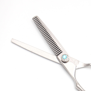 Tijeras de Peluquería Profesionales de 6 Pulgadas, Acero 440c, Tijeras de Entresacar, Tijeras Planas para Barberos y Peluqueros - Product Image 5