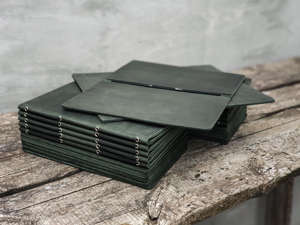 ที่ใส่เมนูหนังพับได้ ทนทาน หรูหรา ทำด้วยมือ สำหรับร้านอาหาร คาเฟ่ บาร์ โรงแรม รุ่น LMC-0188 - Product Image 2