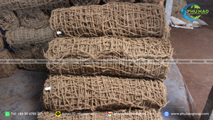 Filet en fibre de coco biodégradable pour la stabilisation des sols et la croissance de l'herbe sur les pentes et les bords de rivière dans les projets d'aménagement paysager - Product Image 2