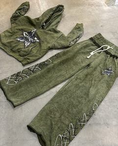 Custom Men's Eco-Friendly Winter Lightweight Cropped Hoodie Wide Leg Sweatpants Set <b>Distressed</b> Hem Graphic Print Streetwear - Product Image 1