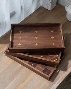 Bandejas de Servir Hechas a Mano de Nogal Negro, Bandeja Pequeña de Madera con Diseño de Rompecabezas, Bandeja Decorativa para Otomana, Bandeja de Servir de Madera con Asa - Product Image 6