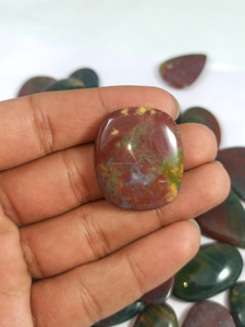 Cabochons en agate sanguine naturelle en gros avec des taches vertes et rouges profondes, parfaits pour les bagues, les pendentifs et la fabrication de bijoux - Product Image 5