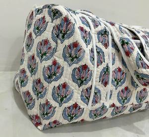 กระเป๋าผ้าดัฟเฟิลผ้าฝ้าย 100% ลายดอกไม้ กระเป๋าเดินทาง กระเป๋าปิกนิก กระเป๋าดัฟเฟิลสีชมพูสำหรับผู้หญิง ซักได้ ใช้ได้ทั้งไปเที่ยวทะเลและวันหยุดสุดสัปดาห์ - Product Image 2