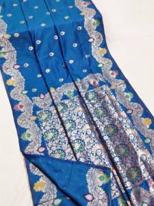 Sari Tradicional Indio de Seda Banarasi con Trabajo de Tejido Zari para Bodas y Eventos Festivos, Atuendo para Mujer - Product Image 3